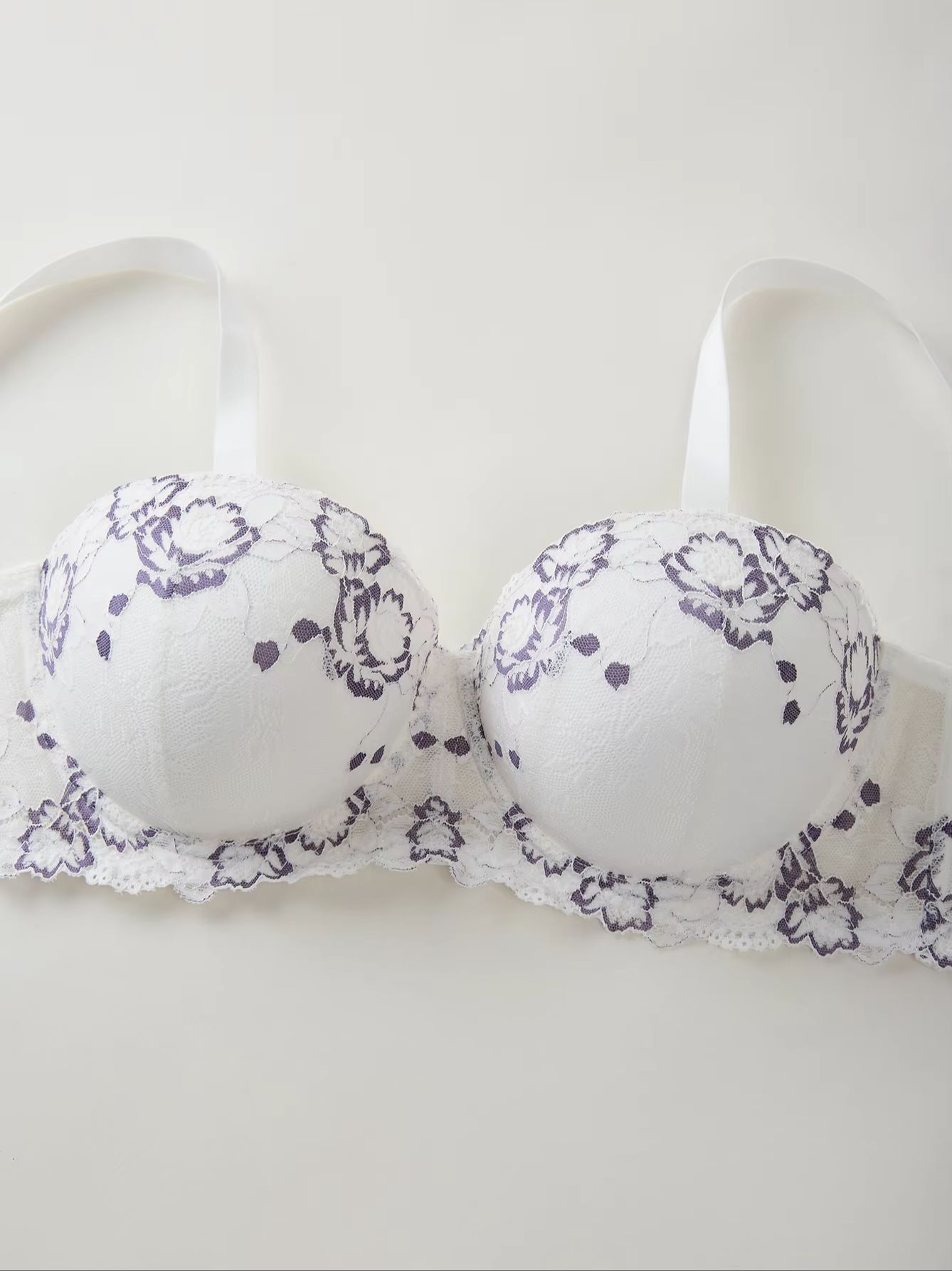 Plus Size Lace & Embroidery Wo - Embroidery Embellishments 评论和价格