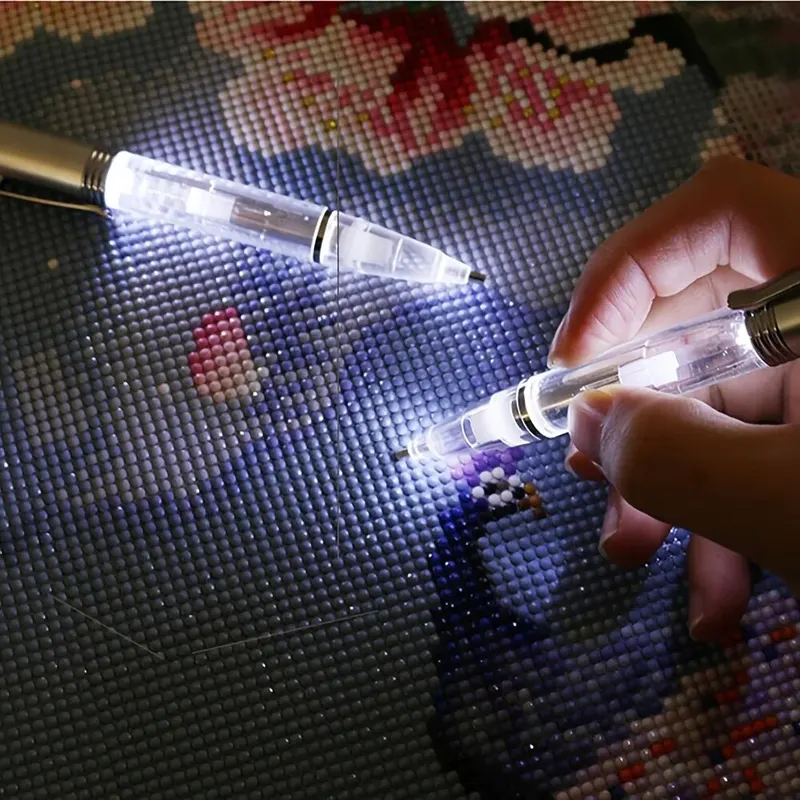 LED Light Diamond Painting Pen - Embroidery Embellishments 评论和价格