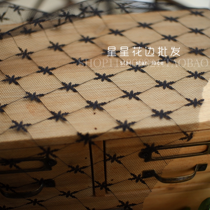 150cm Wide White Black Jaquard - Crystal Mesh Fabric 评论和价格