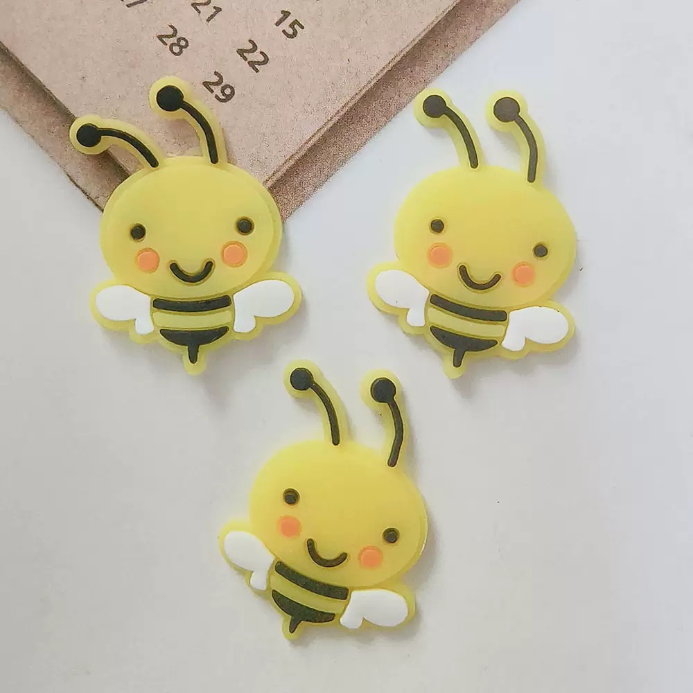 10 / 15 Pieces Of New Kawaii S - Embellishment Glue Craft 评论和价格